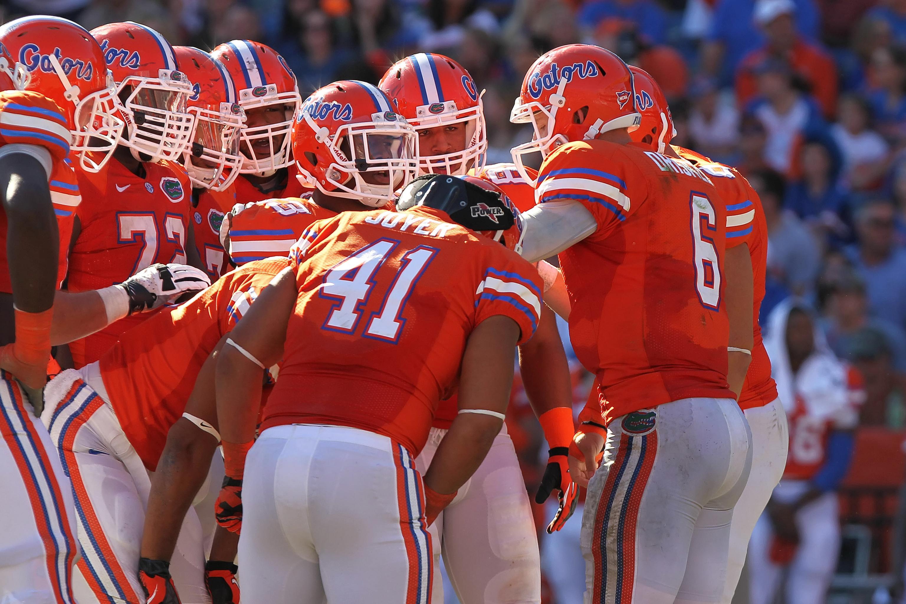 football team huddle