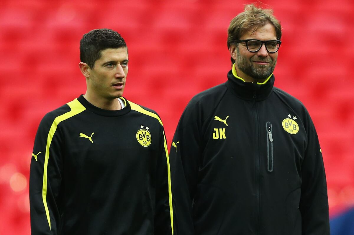 Robert Lewandowski Transfer Rumours: Latest News on the Borussia