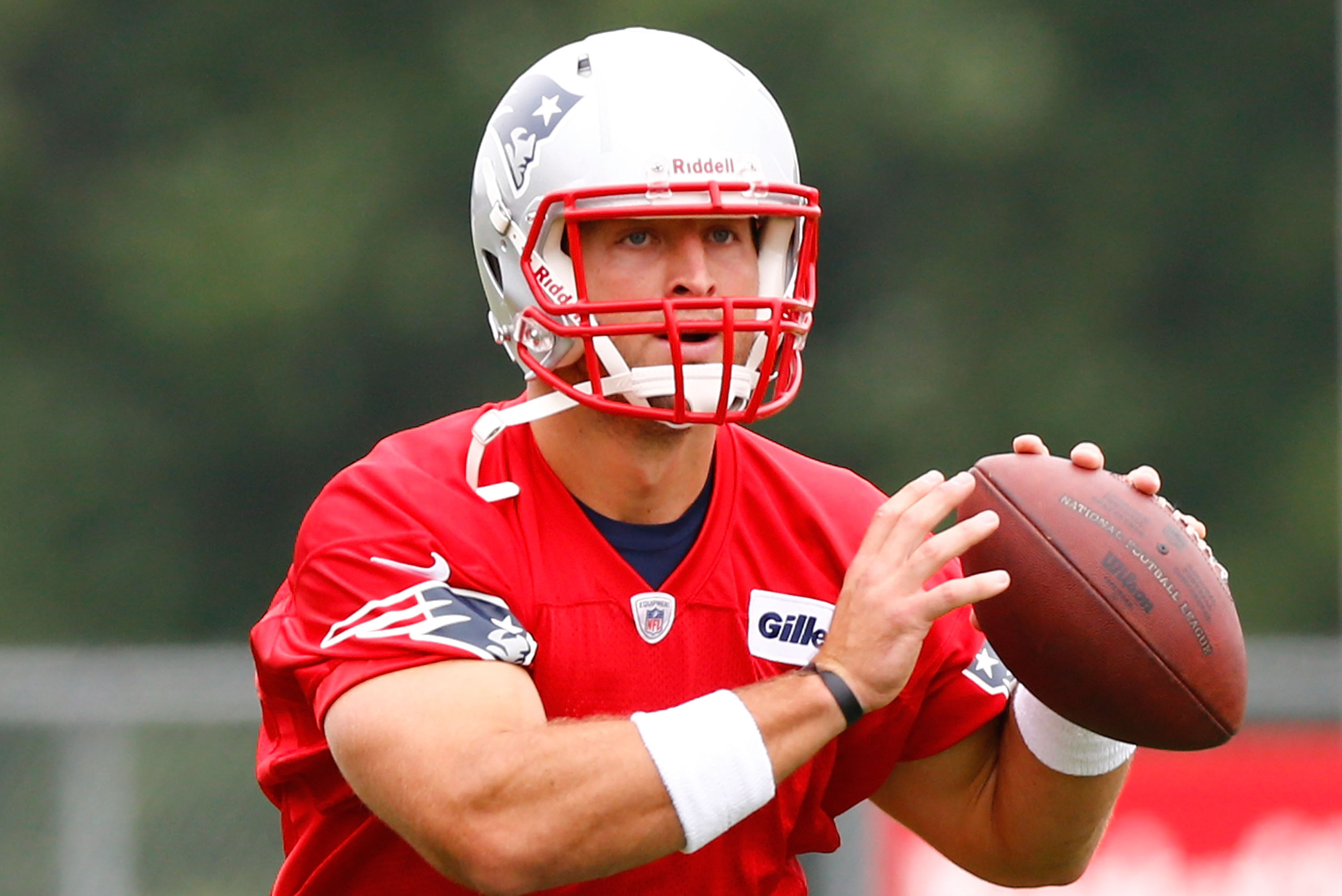 Foxboro, MA)New England Patriots quarterback Tim Tebow on the field News  Photo - Getty Images