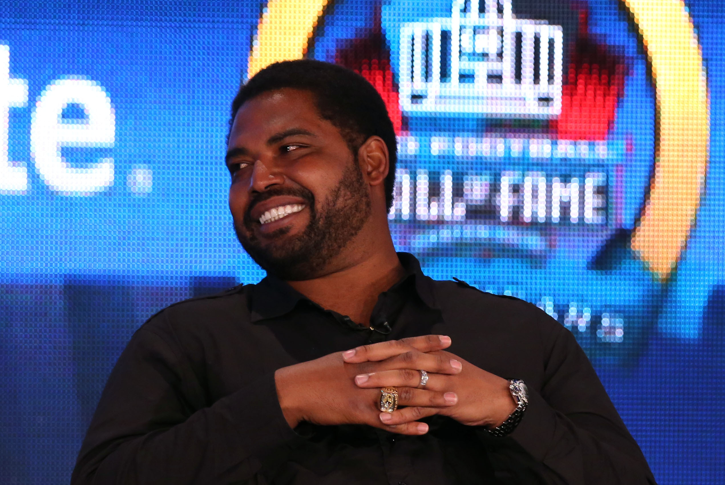 Oaklland, United States. 14th Dec, 2003. Baltimore Ravens offensive tackle Jonathan  Ogden during 20-12 loss to the Oakland Raiders at Network Associates  Coliseum in an NFL football game, Sunday, Dec. 14, 2003