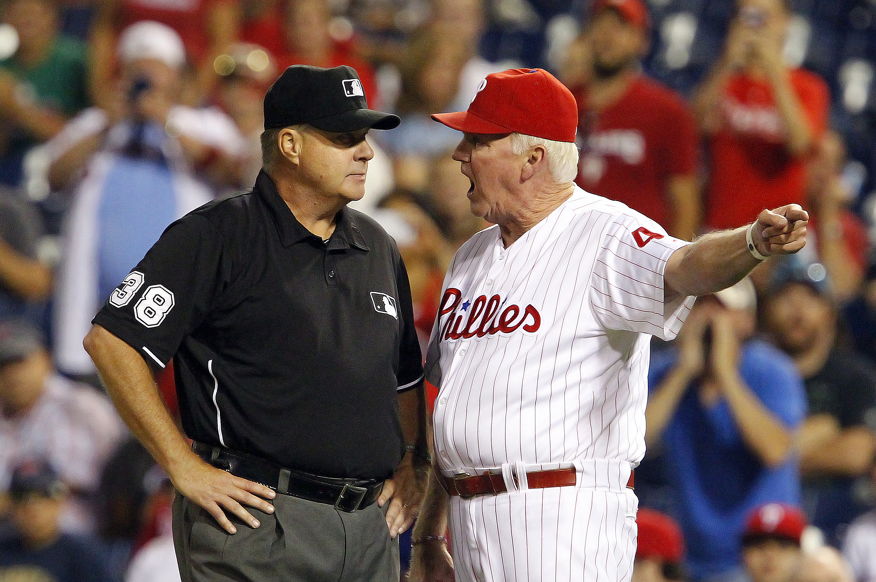 Charlie Manuel: Breaking News, Rumors & Highlights