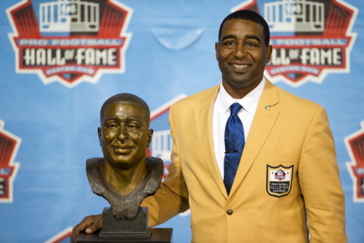 NBC Shows Cris Carter�s Birth Certificate, Exposes His