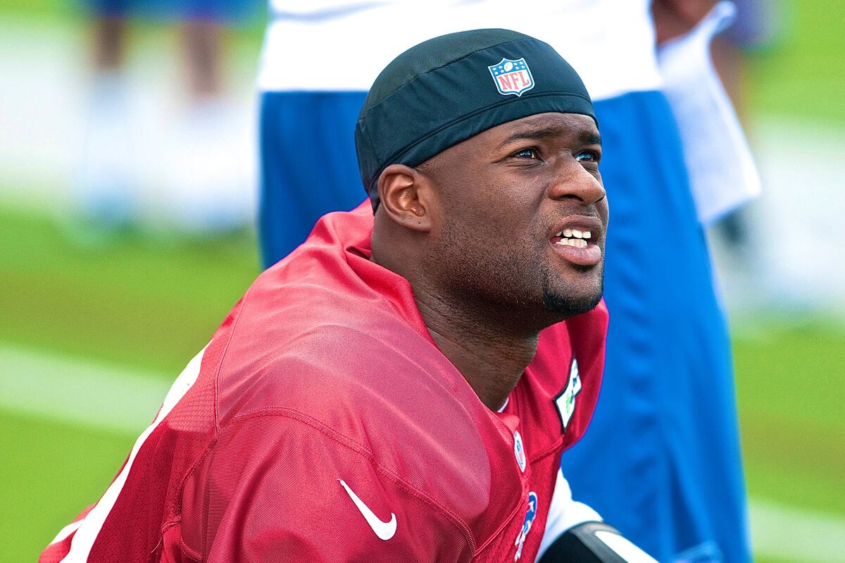 Vince Young Will Reportedly Sign One-Year Contract with 