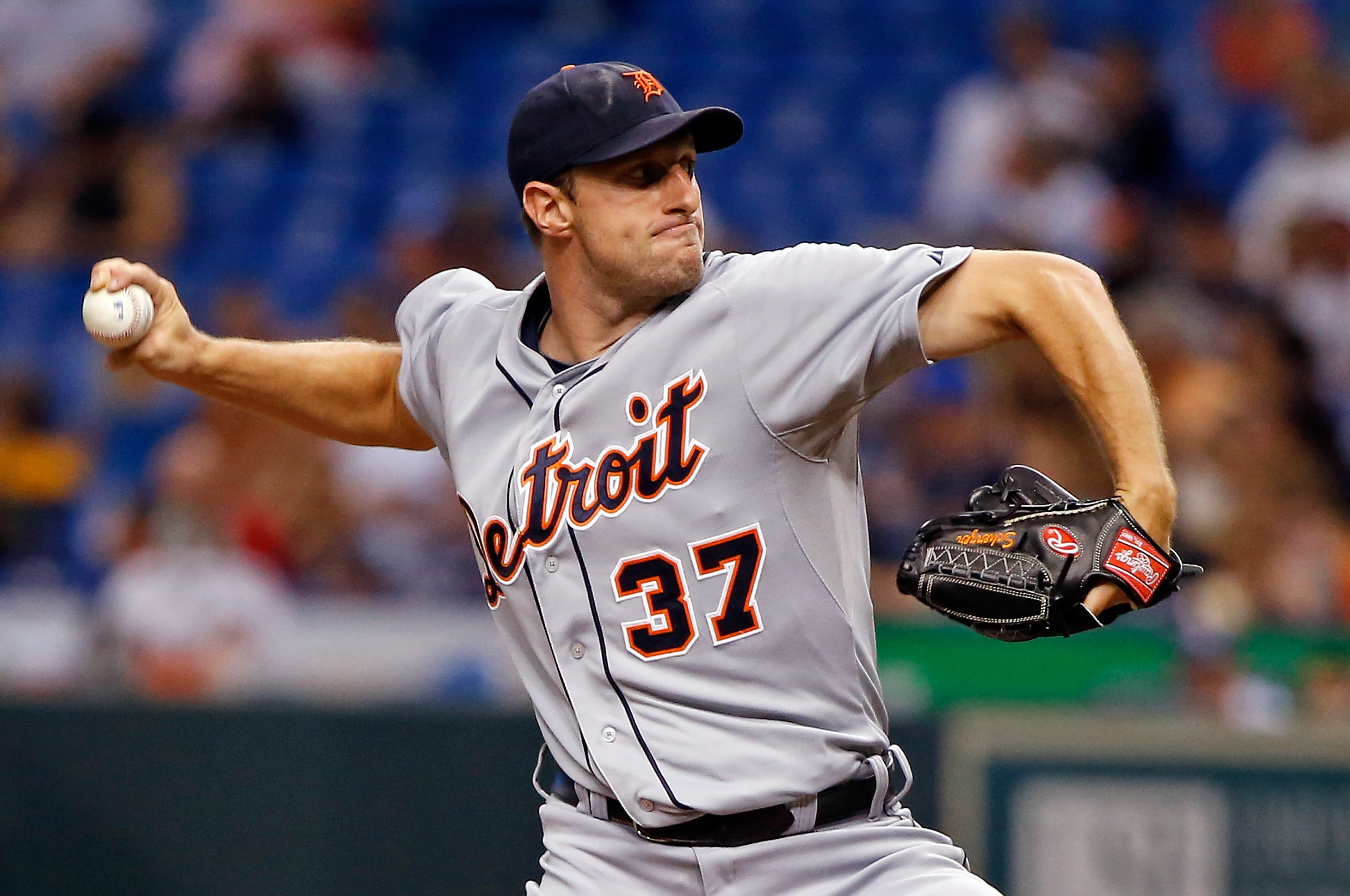 Which Tigers starter leads 2014 pitching staff?