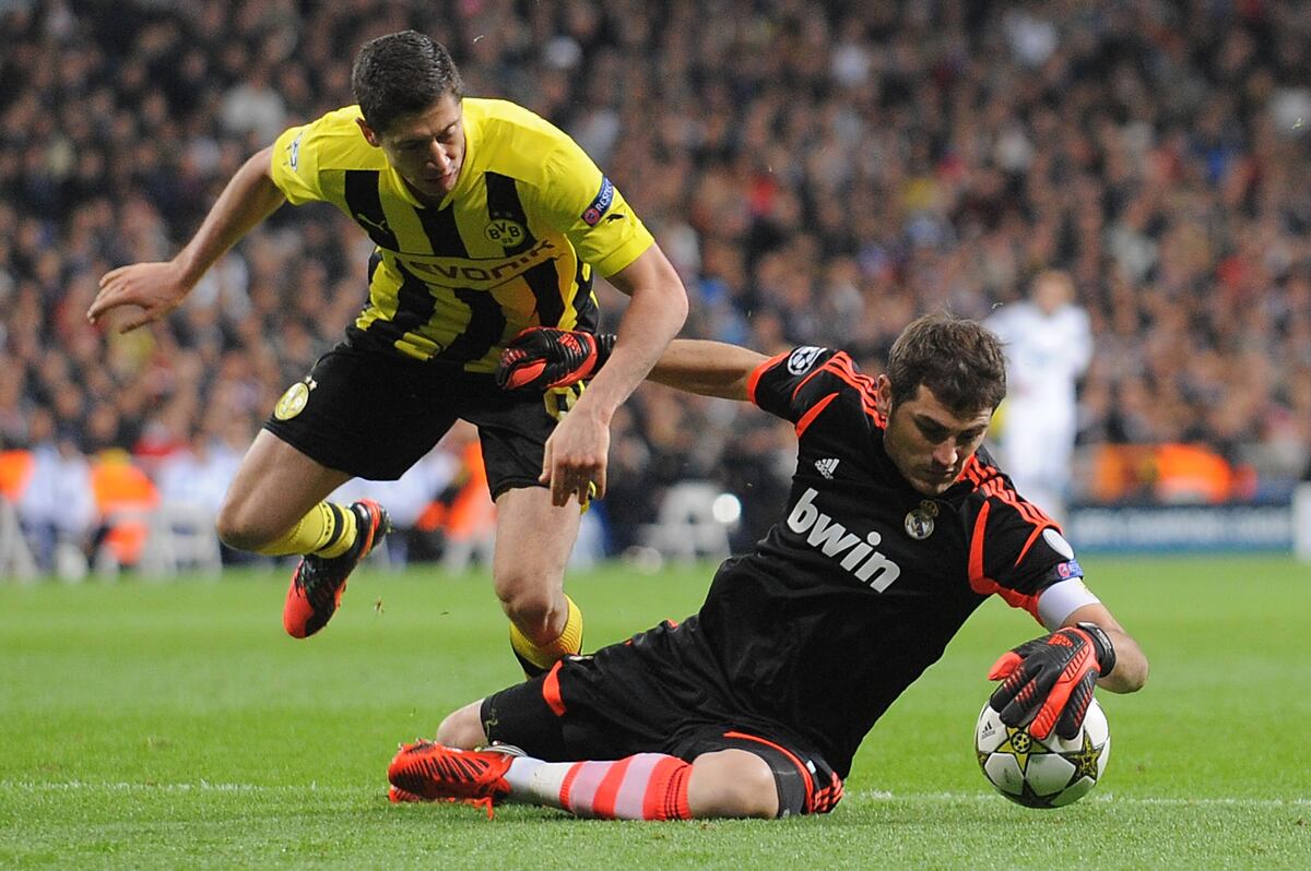 Real Madrid 2013/14: Iker Casillas or Diego Lopez ...