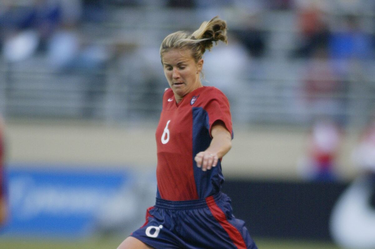Brandi Chastain�s World Cup Penalty Kick Highlights
