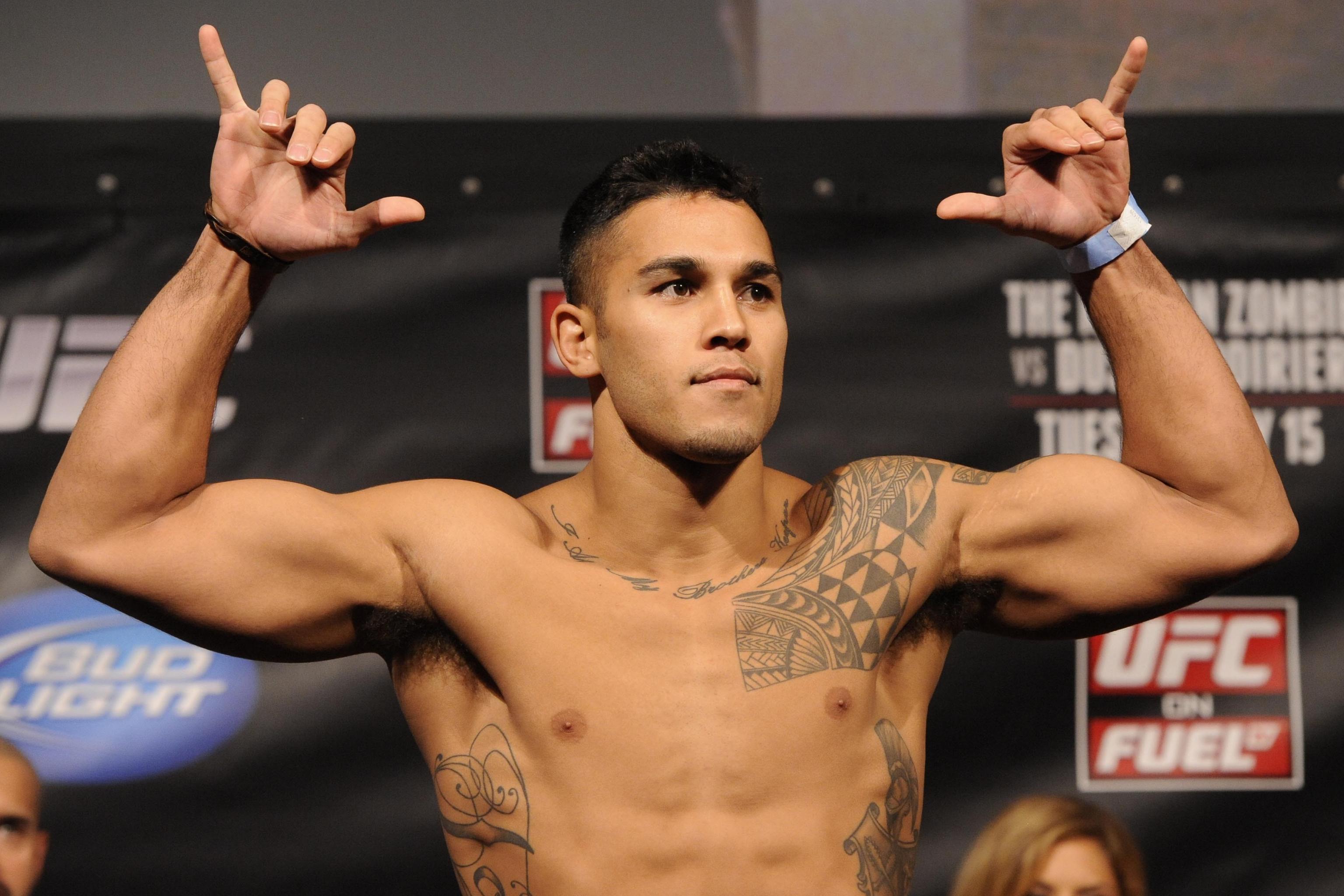 UFC middleweight Brad Tavares out of 'TUF' 27 Finale bout