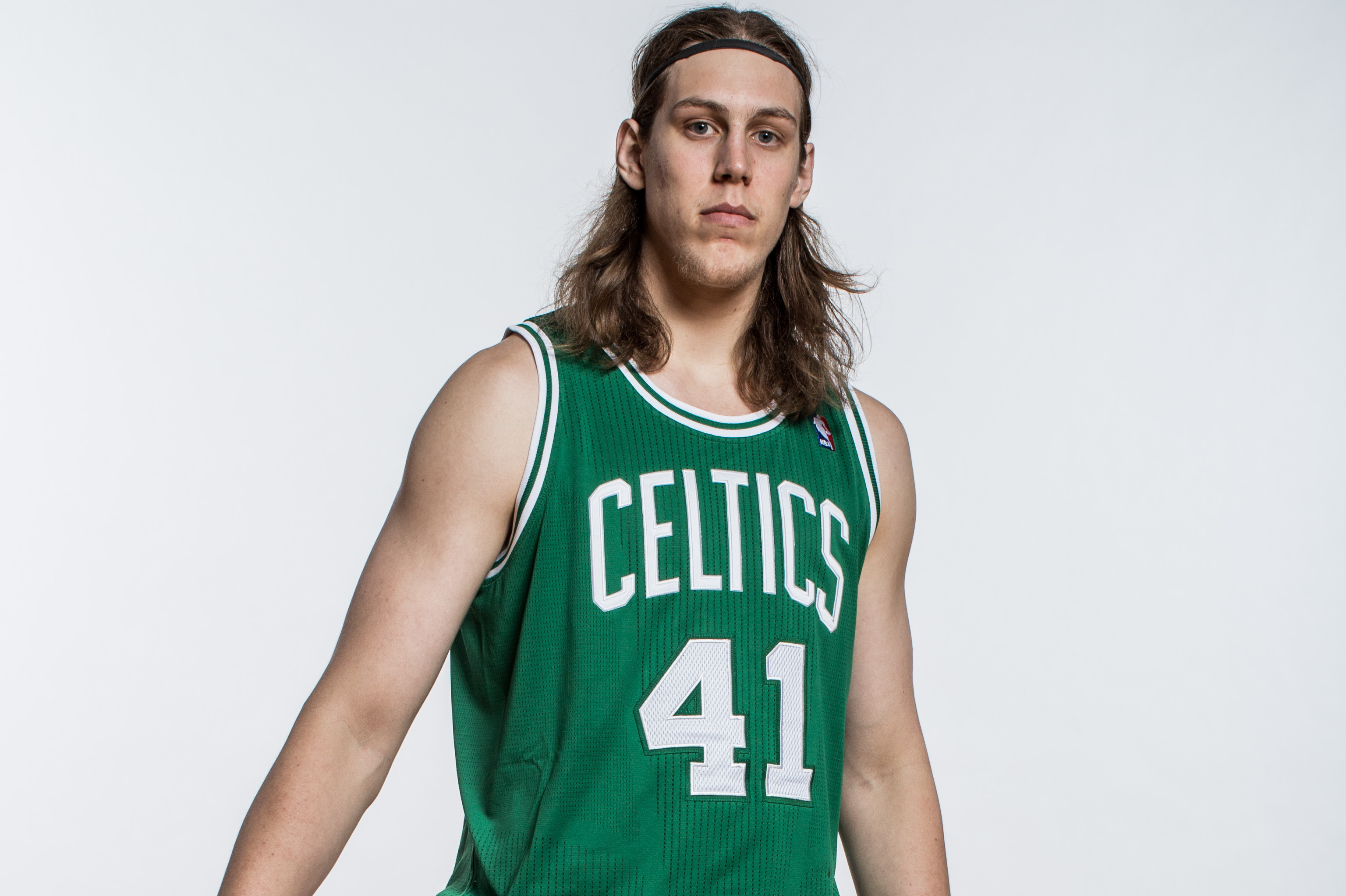 OUTFIT OF THE DAY  KELLY OLYNYK CELTICS JERSEY – DON'T GIVE A JAM