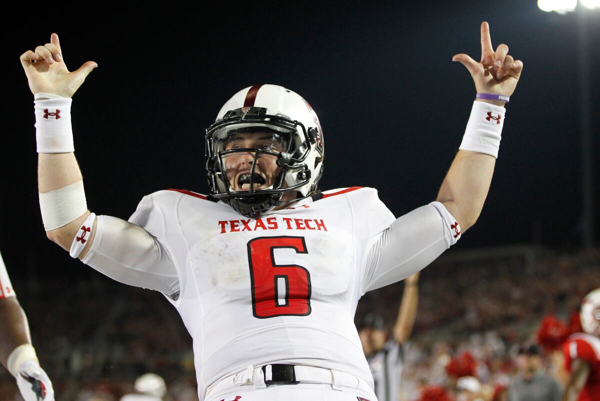 How Kliff Kingsbury Can Turn Baker Mayfield Into The Next Johnny Manziel Bleacher Report Latest News Videos And Highlights