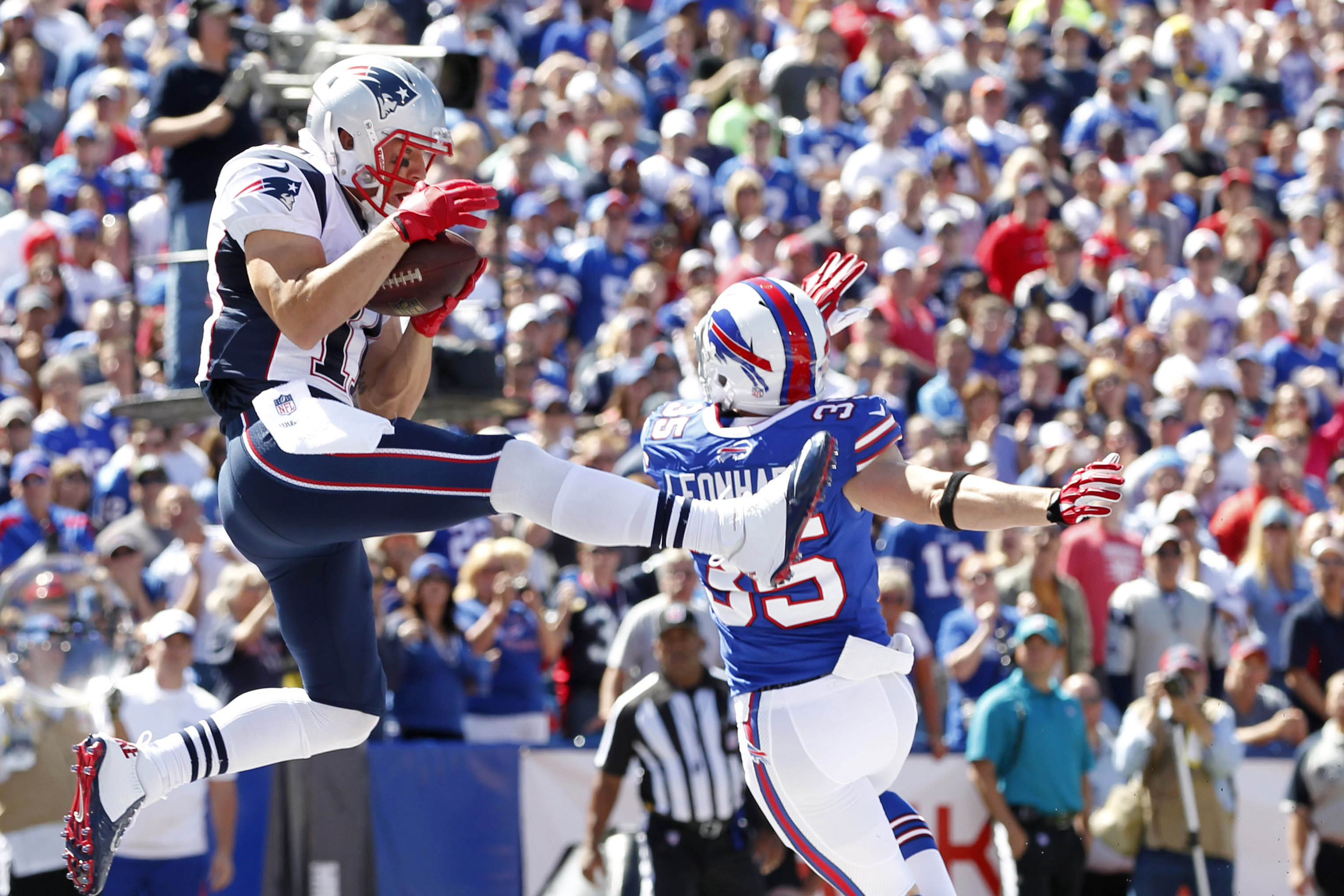 Danny Amendola gets big yardage for Patriots, fantasy owners 