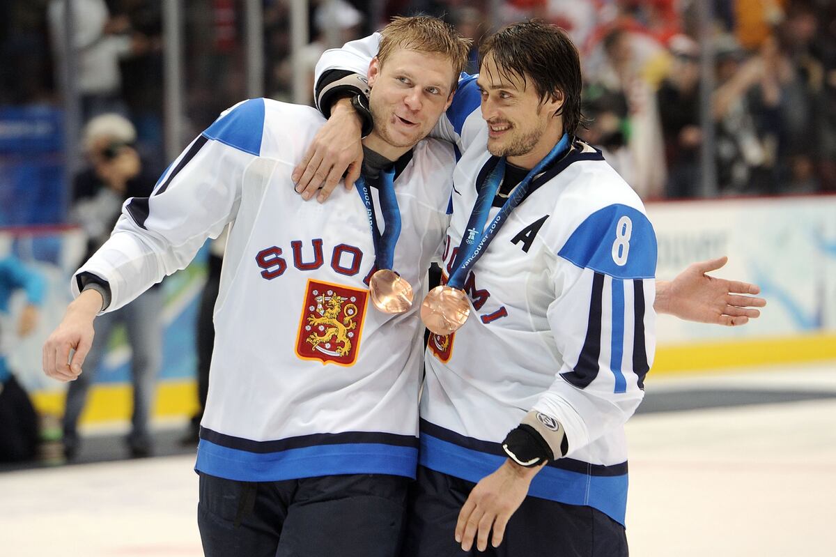 Hockey Stars Who'll Benefit Most from Larger Ice Surface at 2014 Sochi