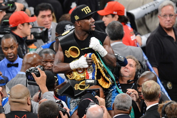 Floyd Mayweather Shows No Signs Of Decline In Dominating Win - 