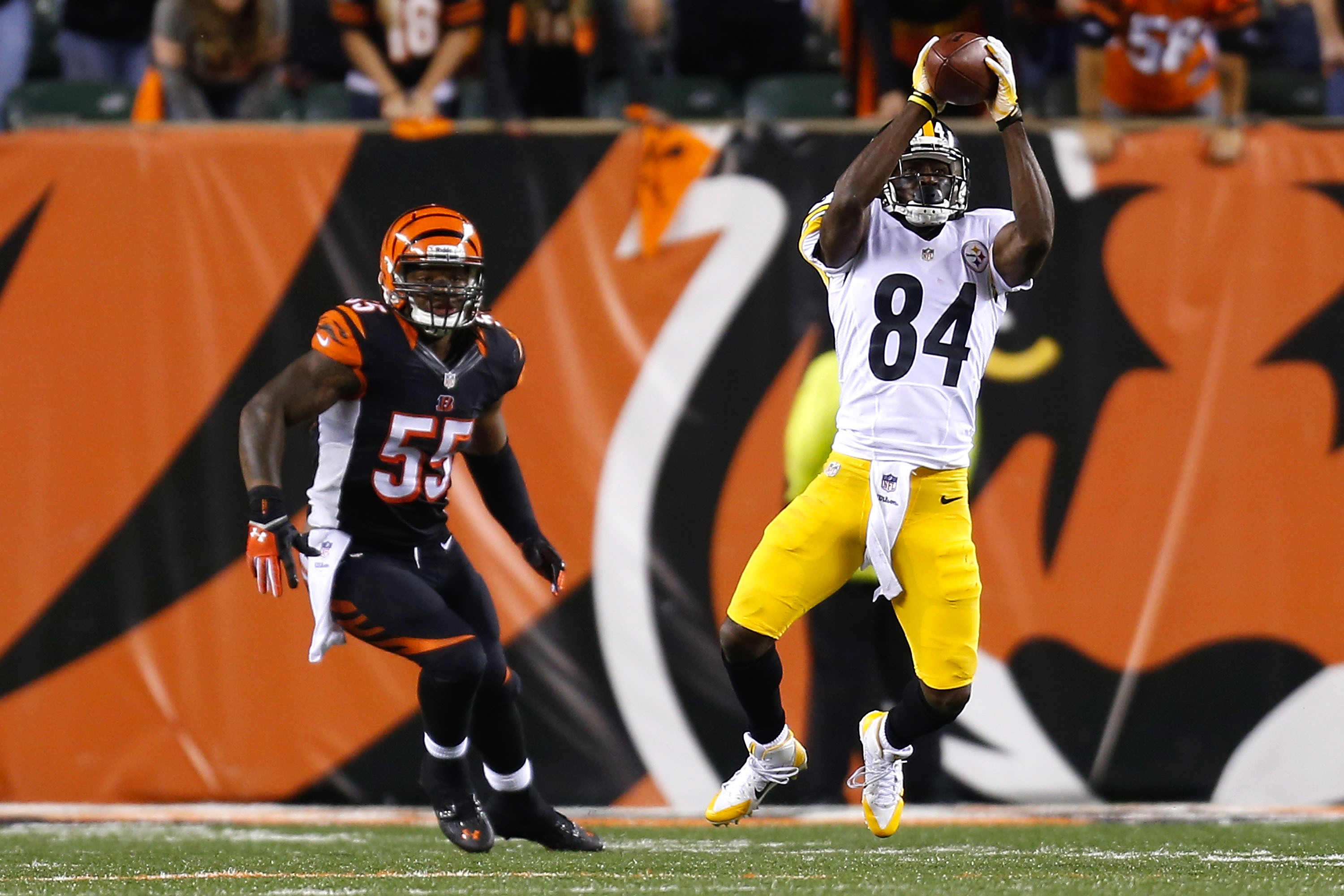 Antonio Brown's last two games are comparable to Mike Wallace's season