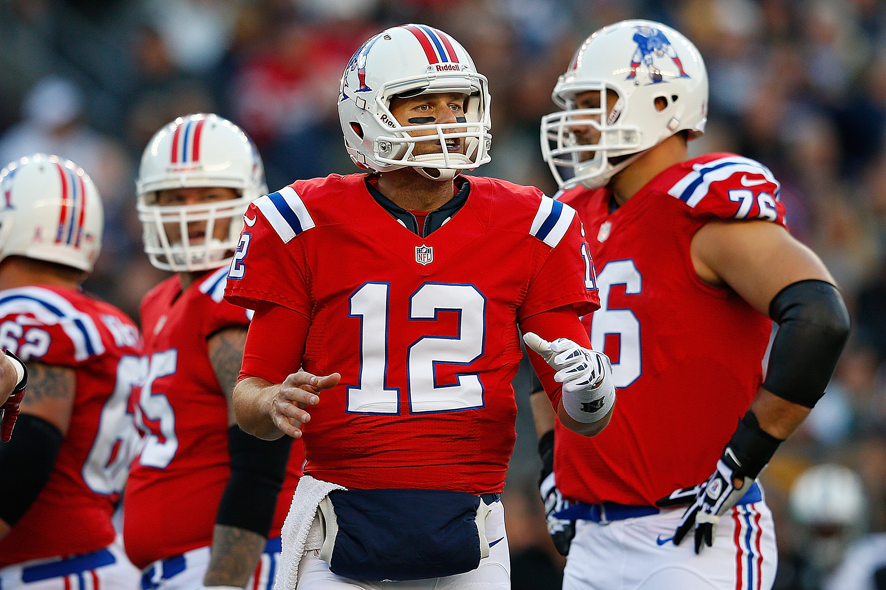 Patriots to Wear Red Throwback Jerseys for Dolphins, Chargers