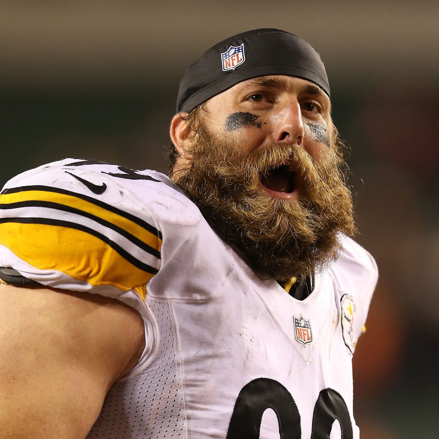 View Nfl Players With Long Hair Pictures