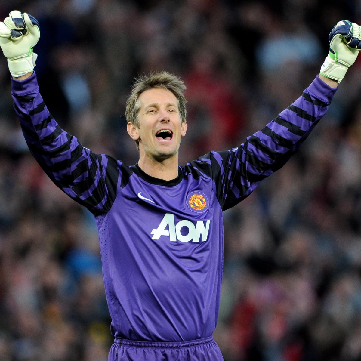 The 5 Best EPL Goalkeeper Kits of All Time - Urban Pitch