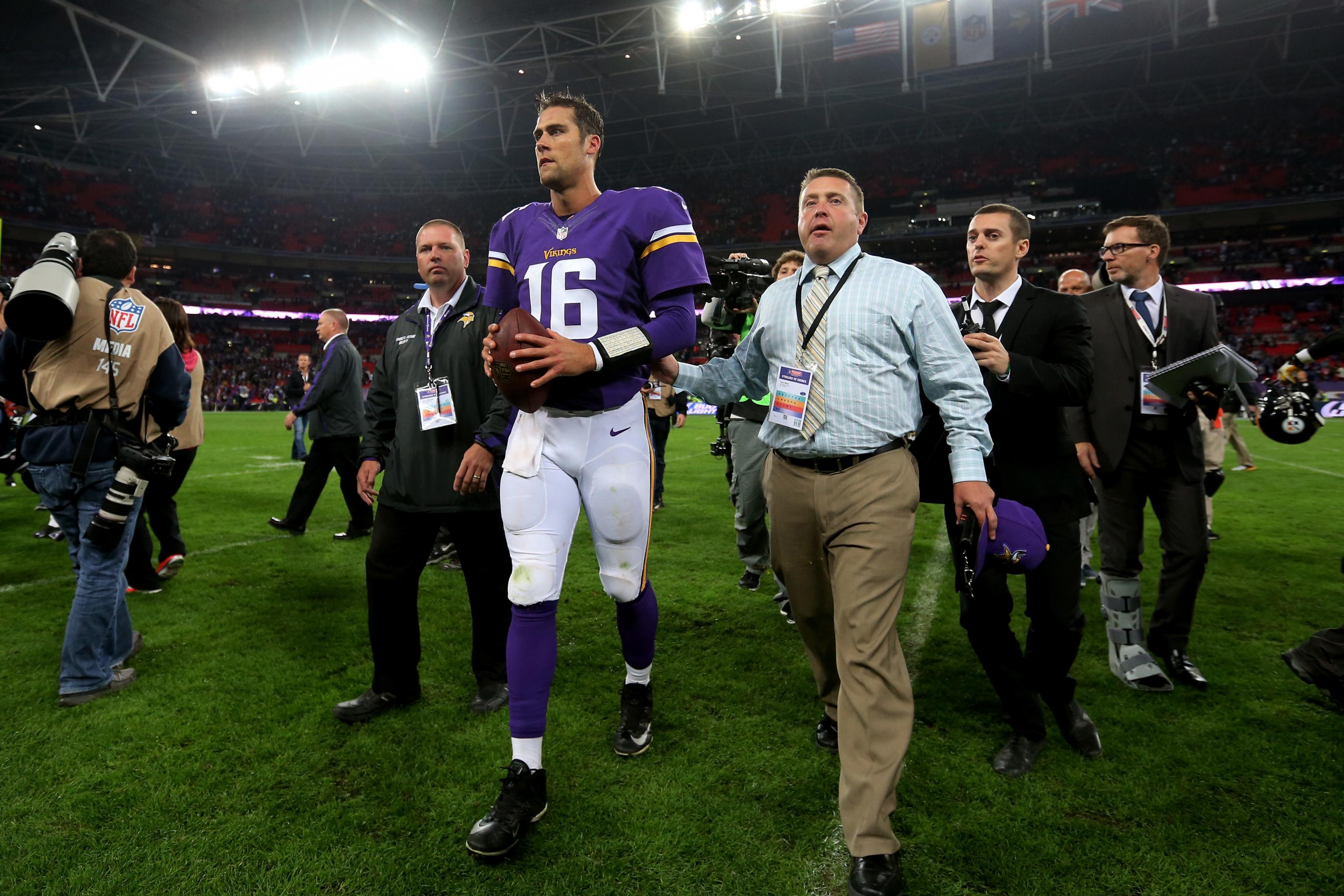 Matt Cassel looks like right choice at QB for Vikings  for now