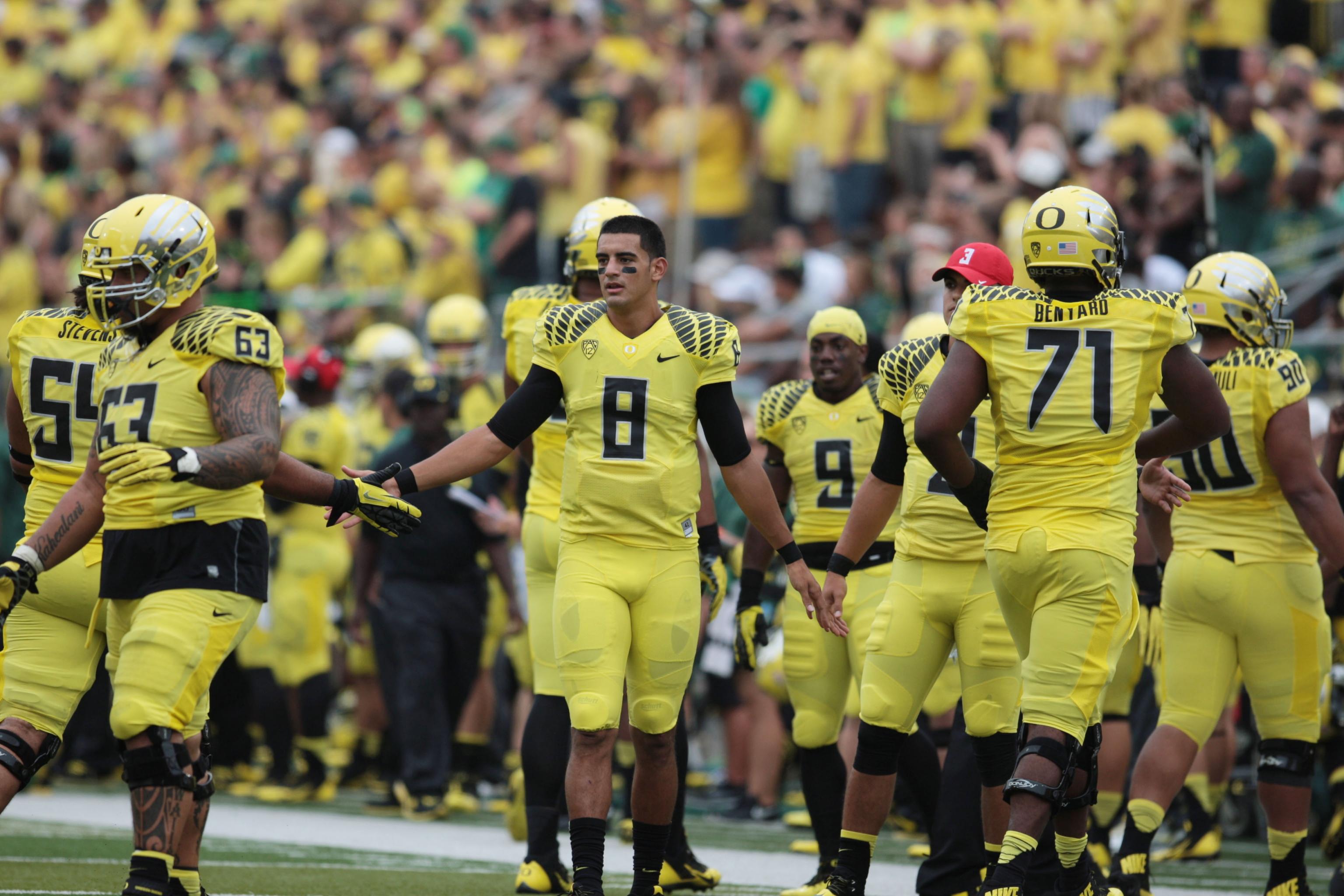 SportsCenter on X: Ducks QB Marcus Mariota seeks to become first