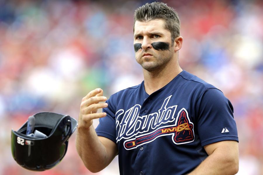 Dan Uggla and Other Atlanta Braves Wait Tables for Charity, Dish