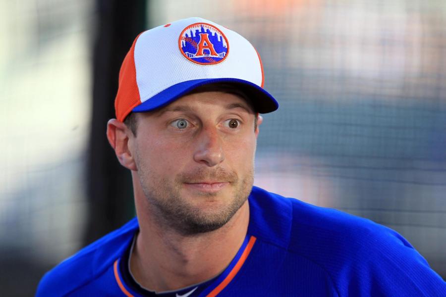 Max Scherzer's new dog has two different colored eyes just like him