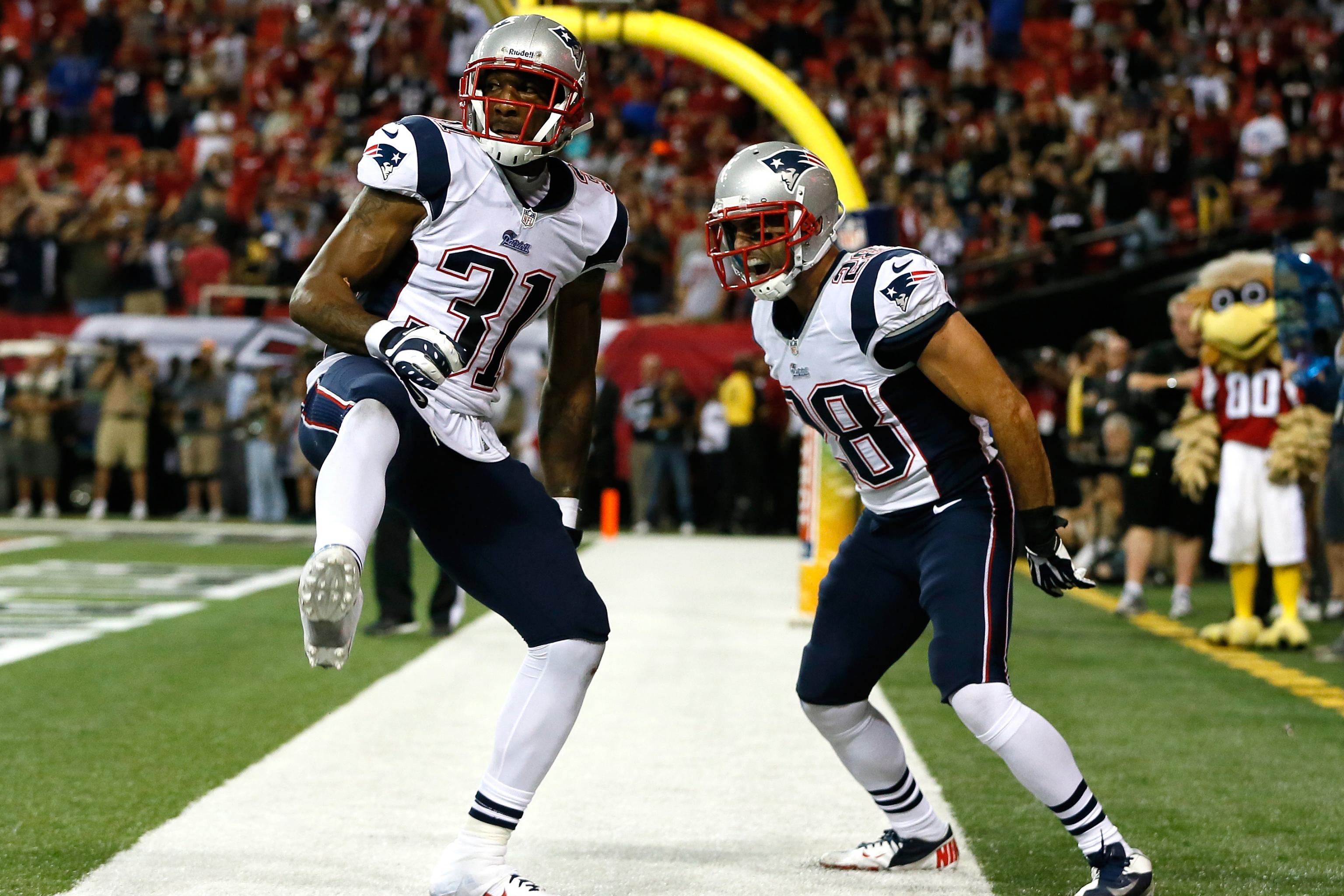 LeGarrette Blount, Aaron Dobson working as Patriots coaching fellows