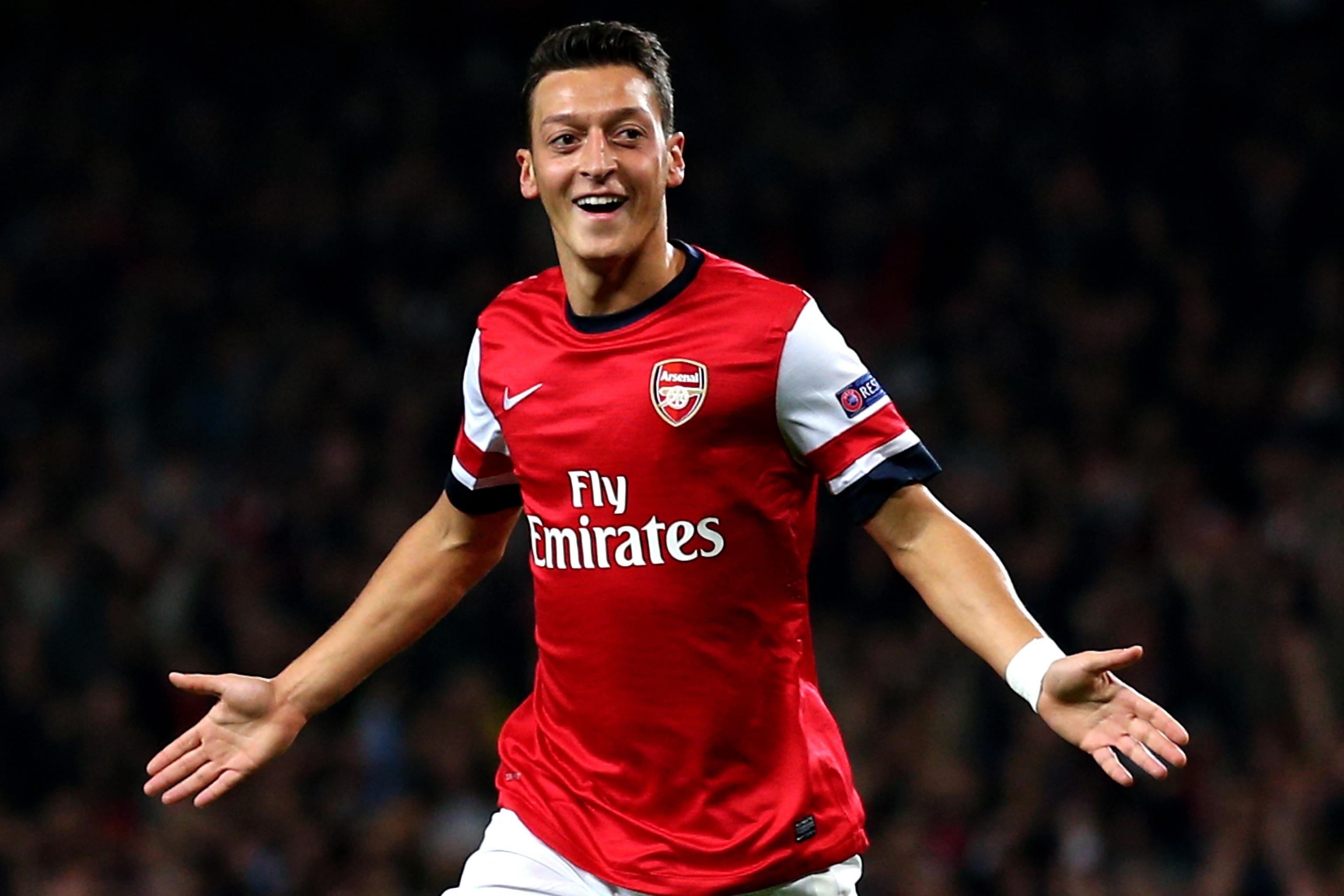 How Mesut Ozil Has Improved Arsenal Bleacher Report Latest News Videos And Highlights