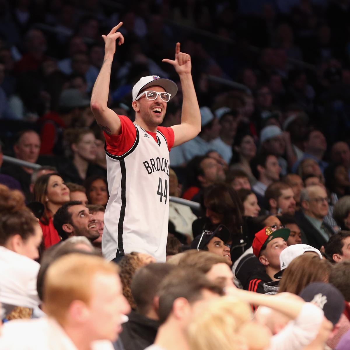 Lakers Fans and Trail Blazers Fans: Not the Same Thing - Blazer's Edge