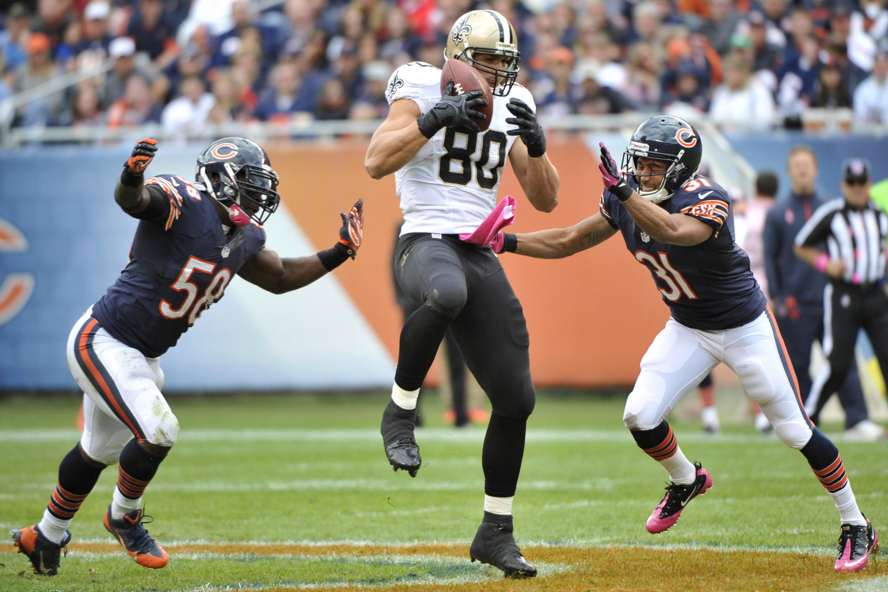 New Orleans Saints tight end Jimmy Graham (80) scores on a