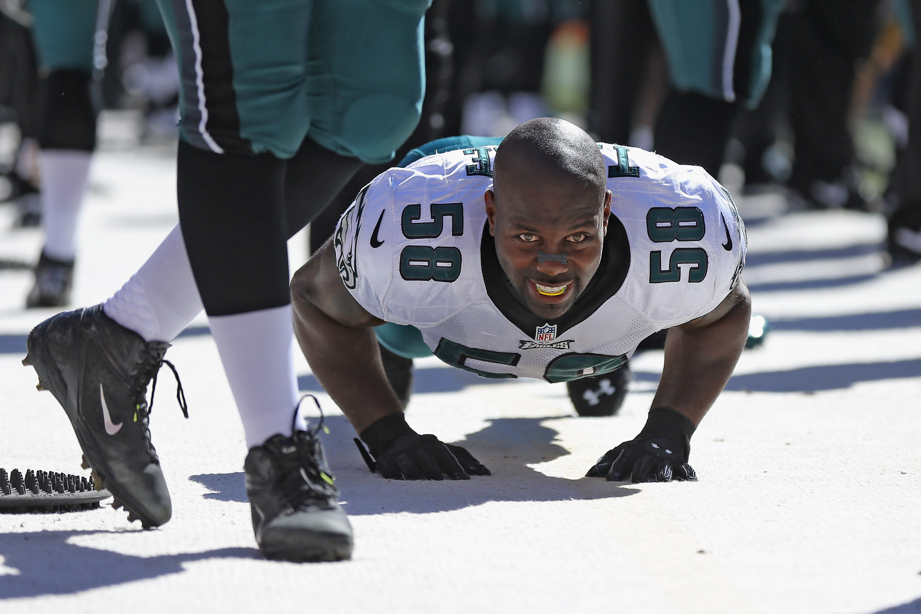 Philadelphia Eagles to release Trent Cole - Sports Illustrated