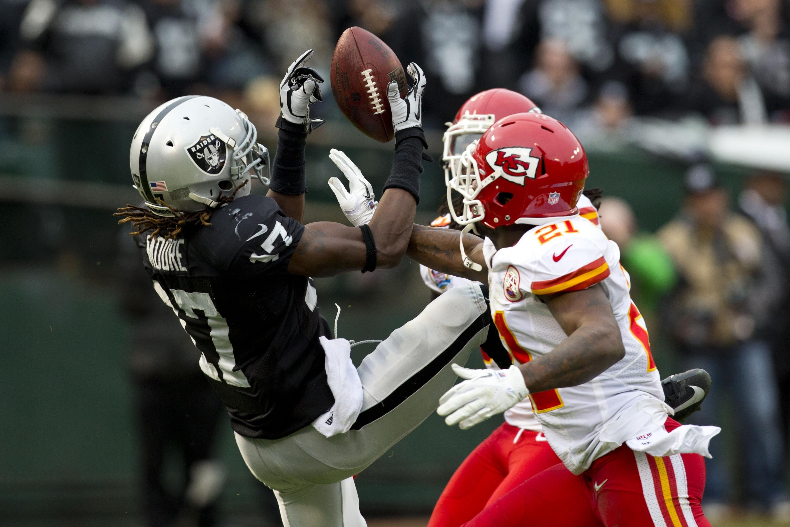 Chiefs-Raiders rivalry by the numbers 