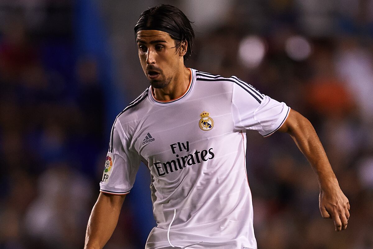 Sami Khedira Complains at Real Madrid Treatment, Alerts ...