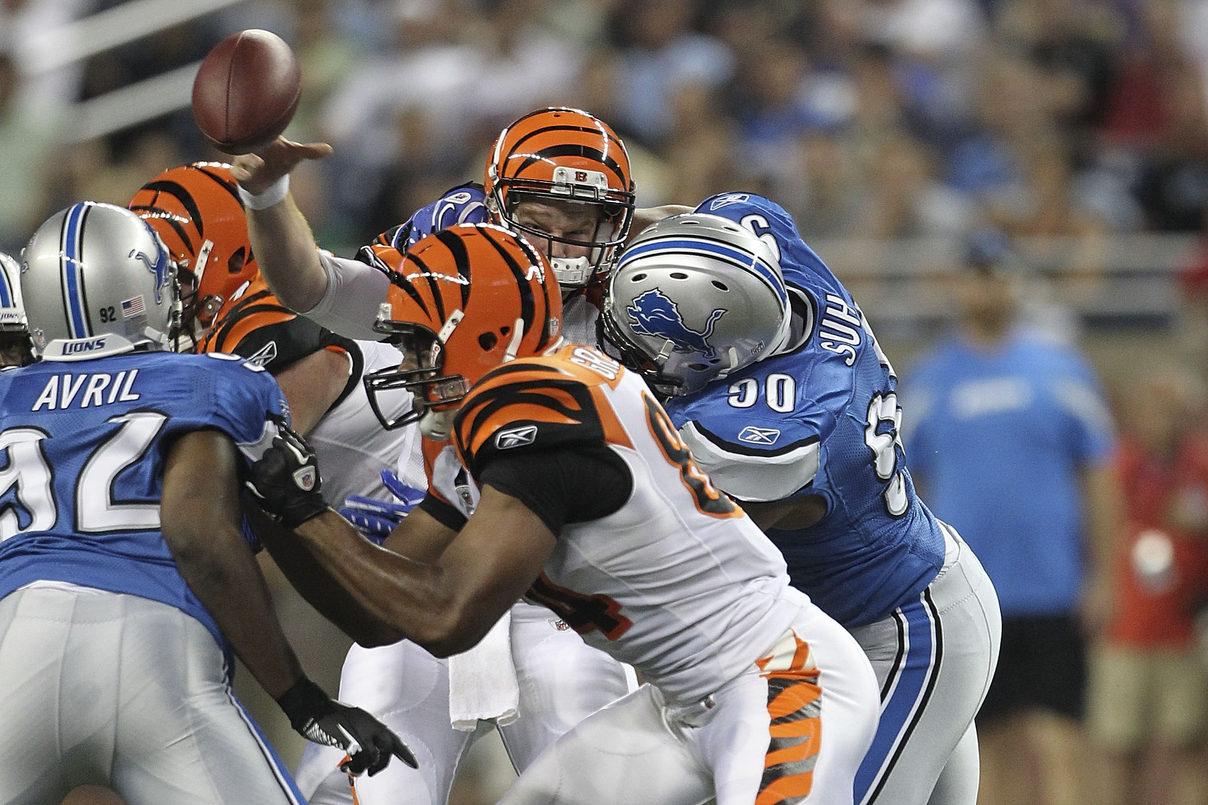 Detroit Lions are still selling Suh, Bush jerseys at Ford Field