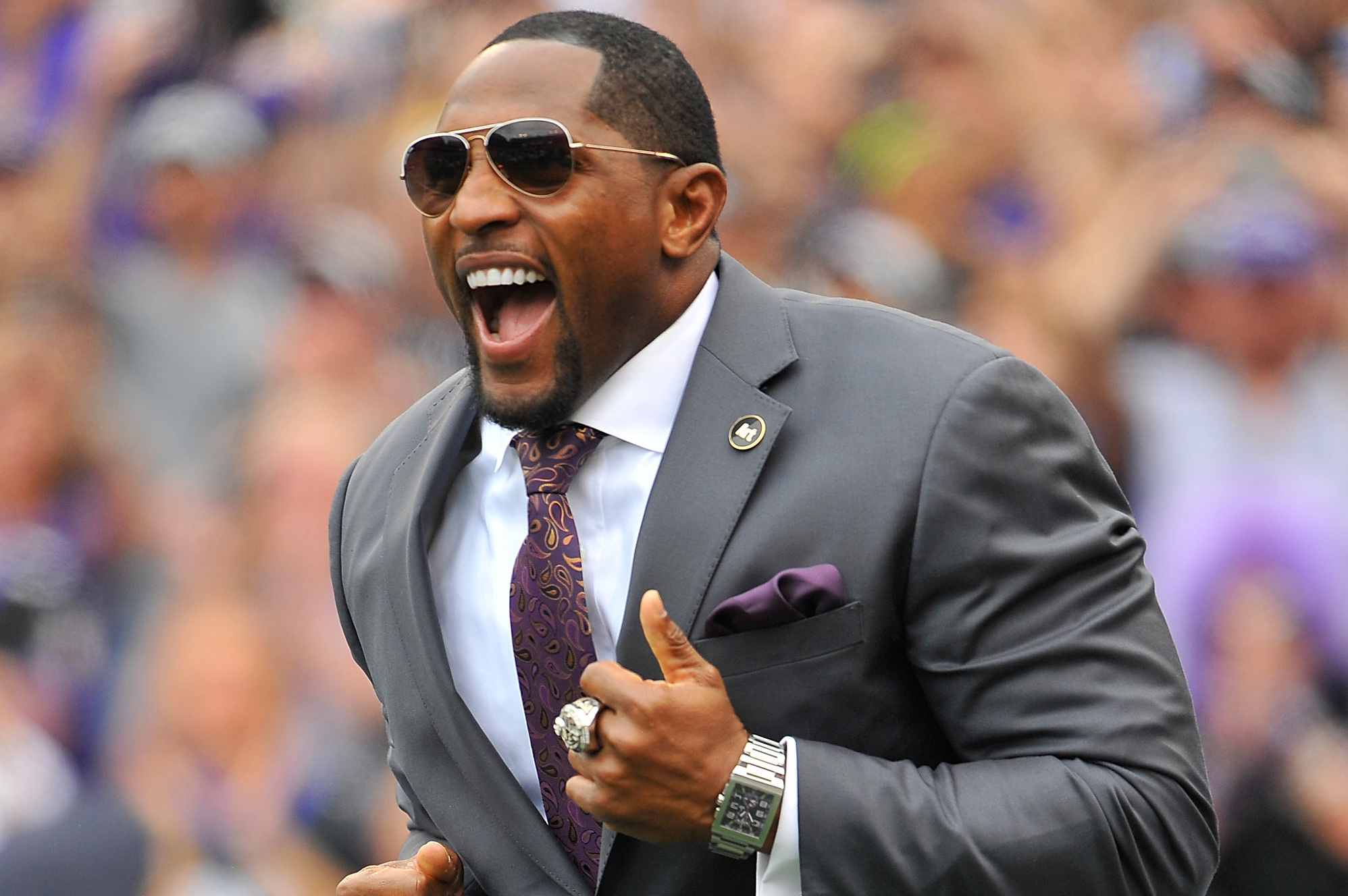 Ray Lewis' images seem to conflict