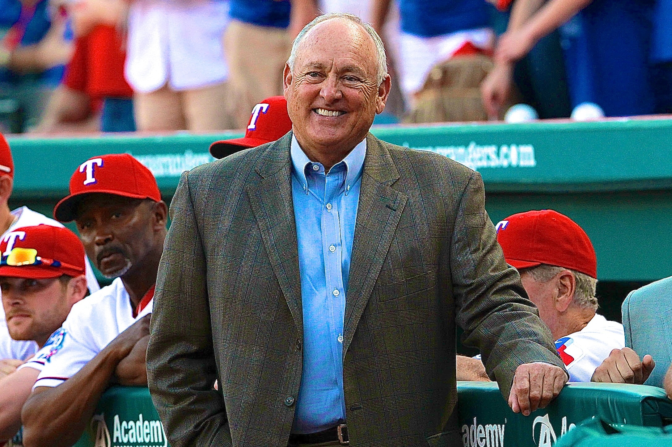MLB Legend Nolan Ryan to Resign as Texas Rangers CEO