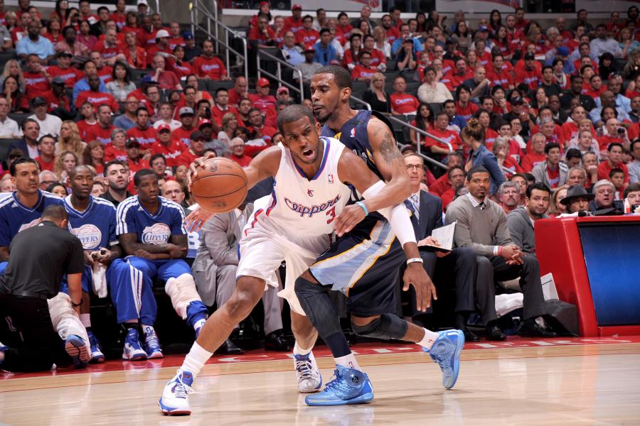 Nick Young Thinks Clippers Covering Lakers Banners Is