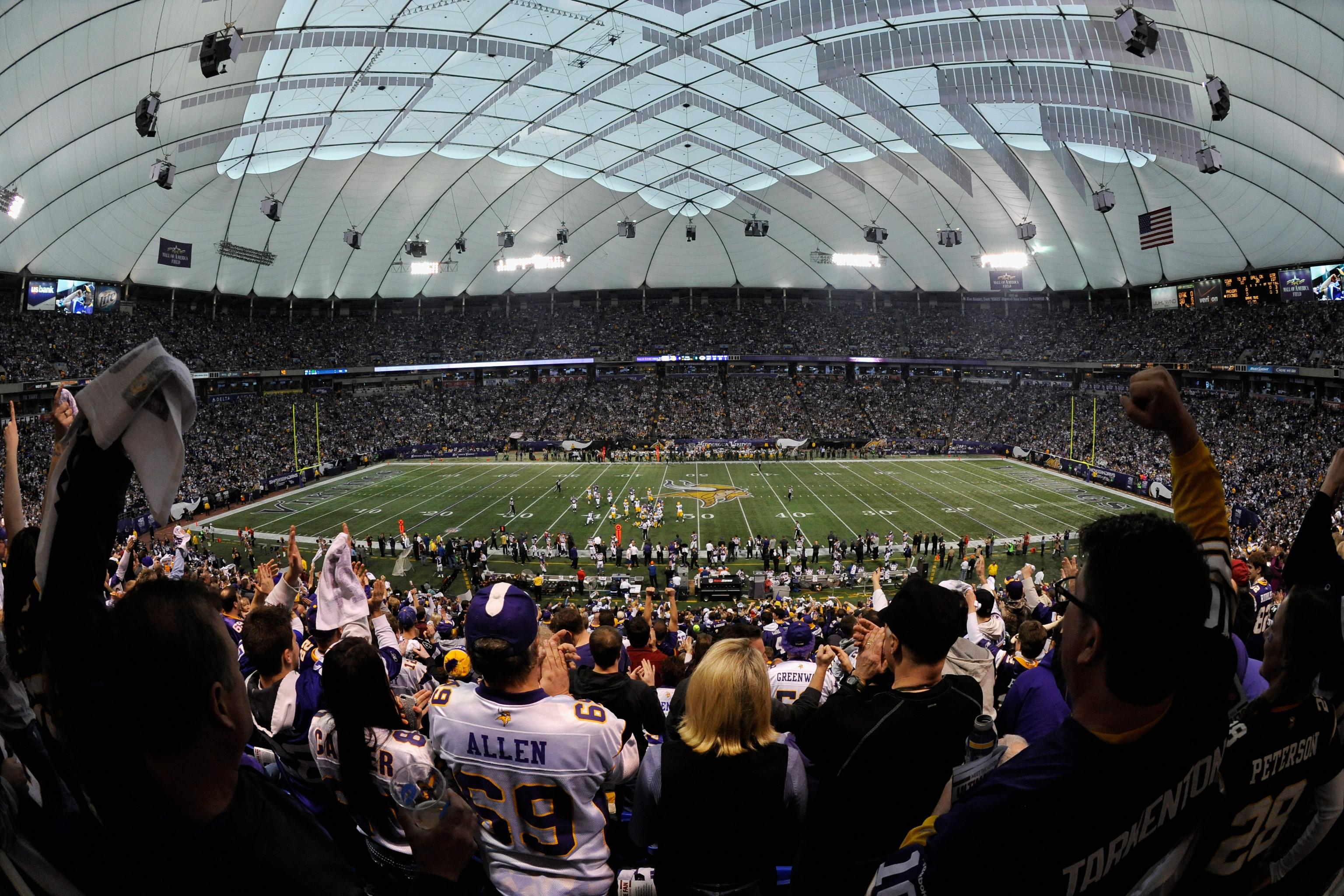 Timeline of highlights at the Hubert H. Humphrey Metrodome