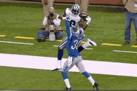 Cowboys Dez Bryant Makes Sensational One Handed Td Catch Against Helmet Bleacher Report Latest News Videos And Highlights