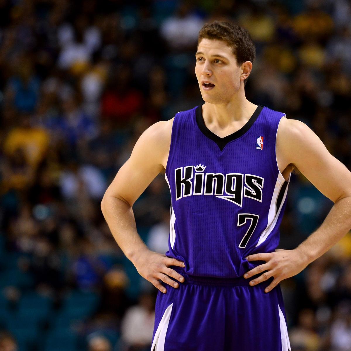 Report: Kings decline fourth-year option on Jimmer Fredette