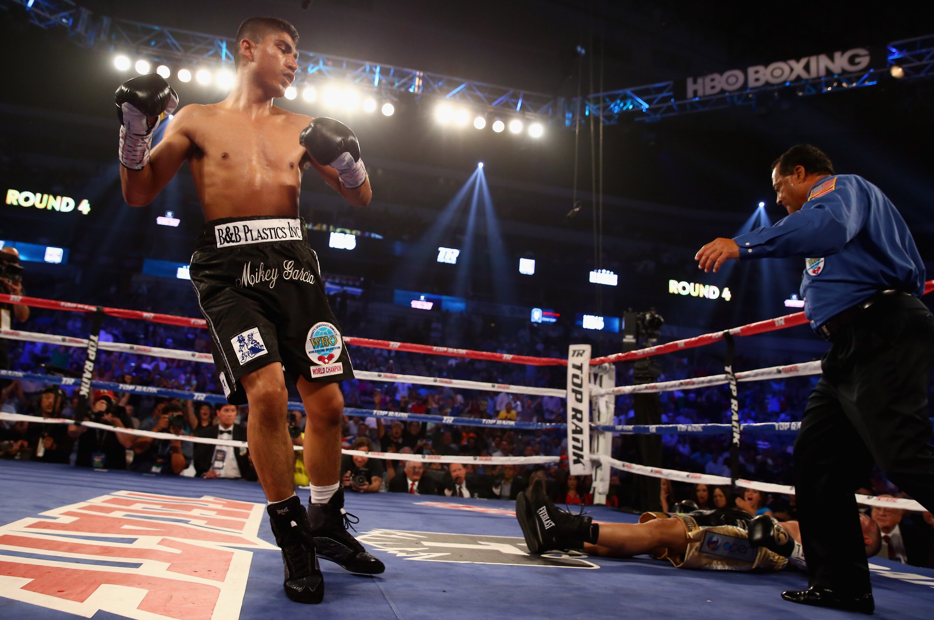 Rocky Martinez Vs Mikey Garcia Fight Time Date Tv Info And More Bleacher Report Latest News Videos And Highlights