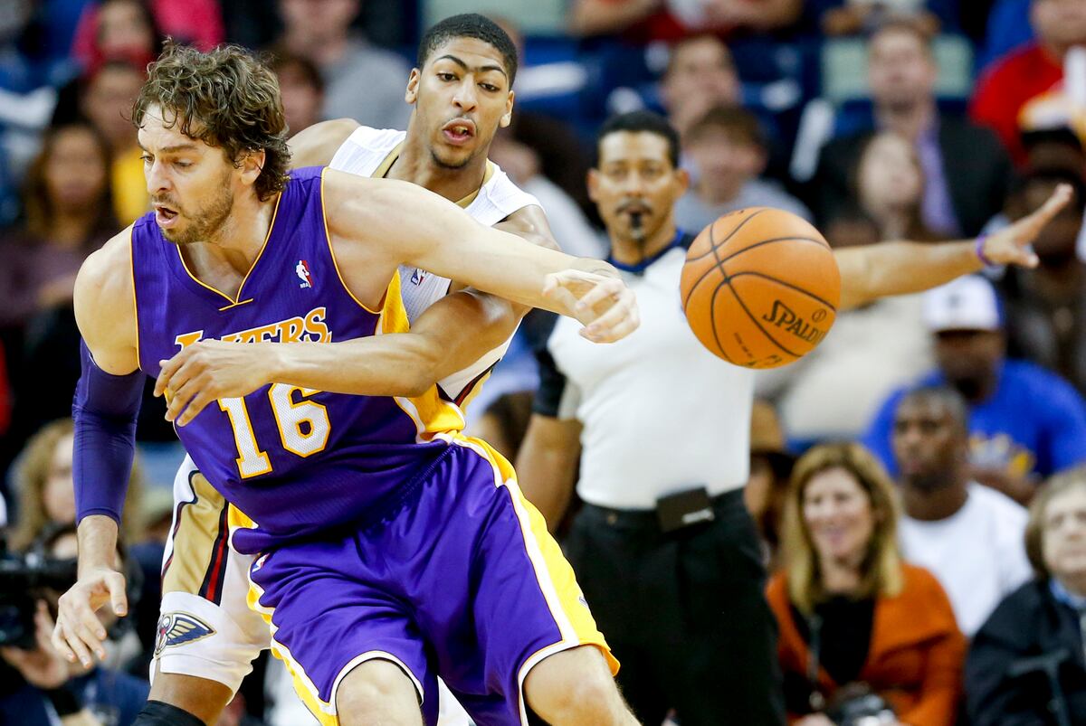 Los Angeles Lakers vs. New Orleans Pelicans: Game Grades and Analysis