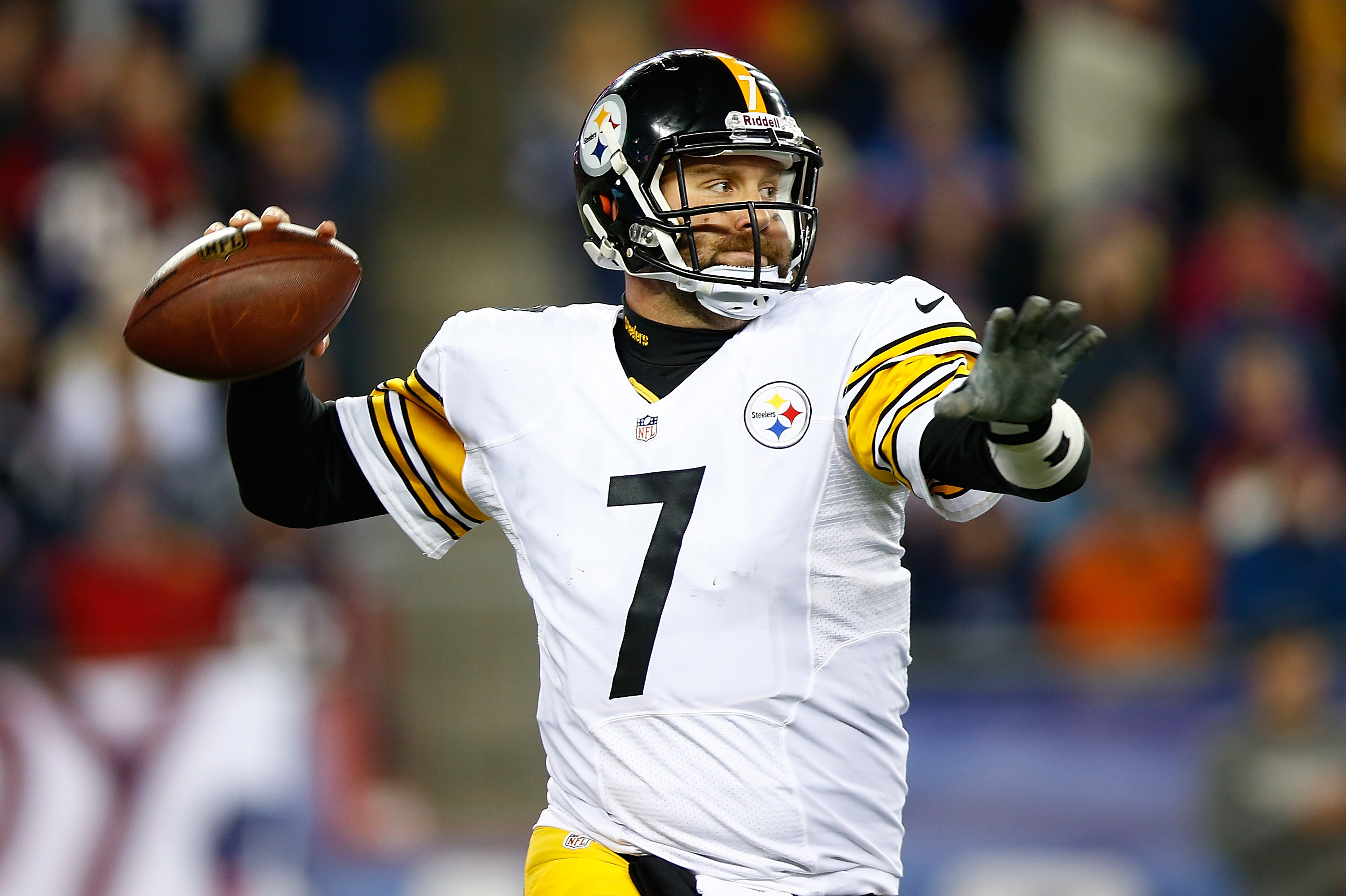 A changed Ben Roethlisberger jokes with media