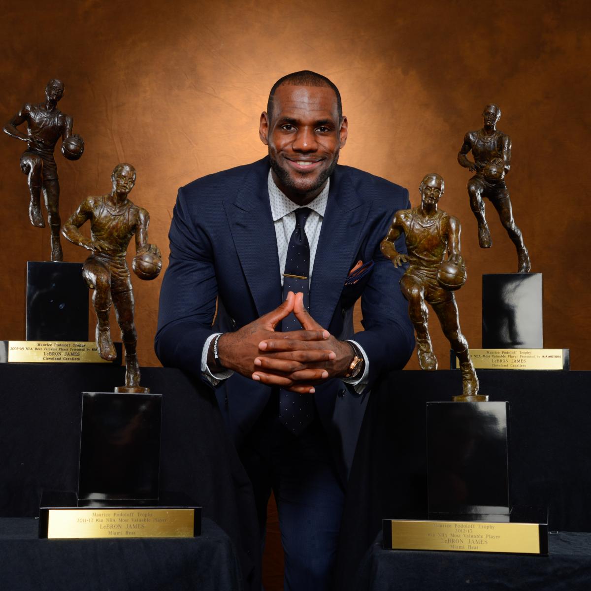 LeBron James wins 2nd straight MVP award 