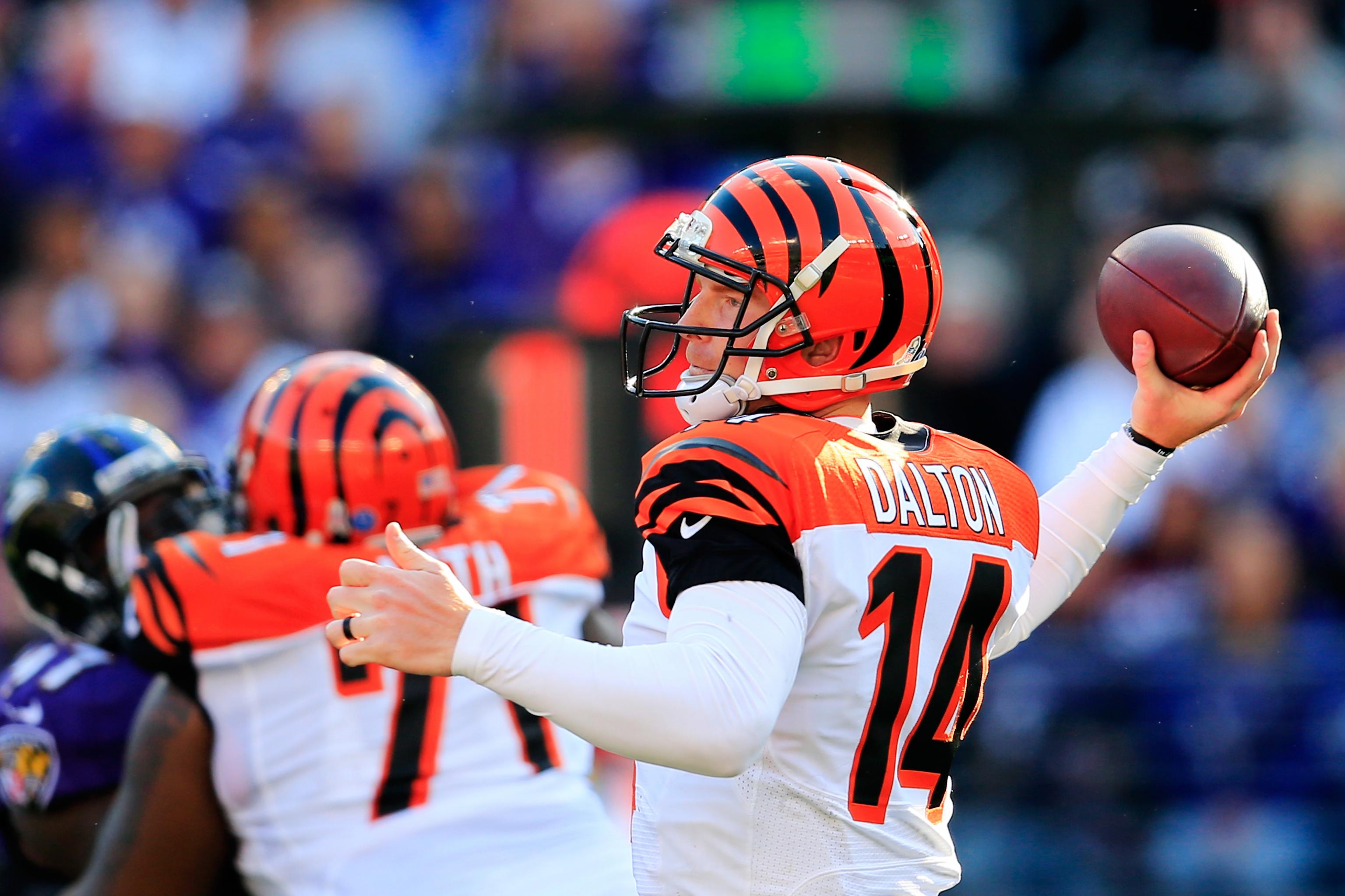 Andy Dalton leads way, Bengals beat Browns 31-10 to reach 8-0 – The Denver  Post