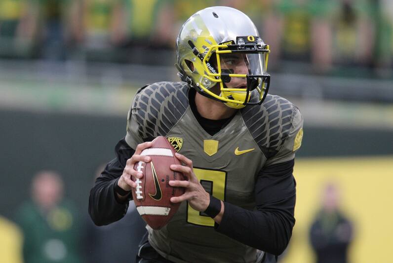 Oregon Vs Arizona Tv Info Spread Injury Updates Game Time And