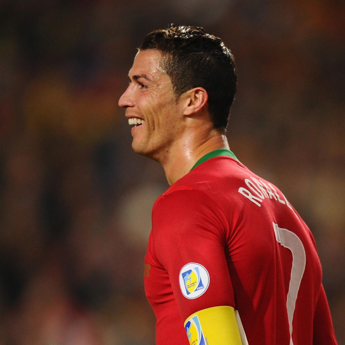 Cristiano Ronaldo's Diving Header Gives Portugal 1-0 Win Over Sweden in  World Cup Playoff (GIF) 