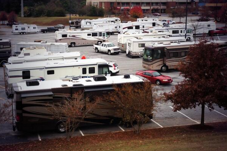 Auburn Tigers Fan Rvs Already Filling Parking Lots For Next