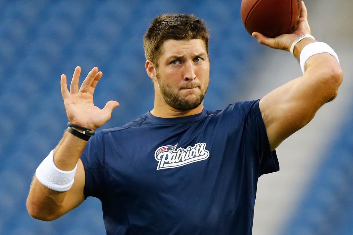 Tim Tebow's Reported Desire to Join a Broadcast Team Is Smart Career Choice | Bleacher Report ...