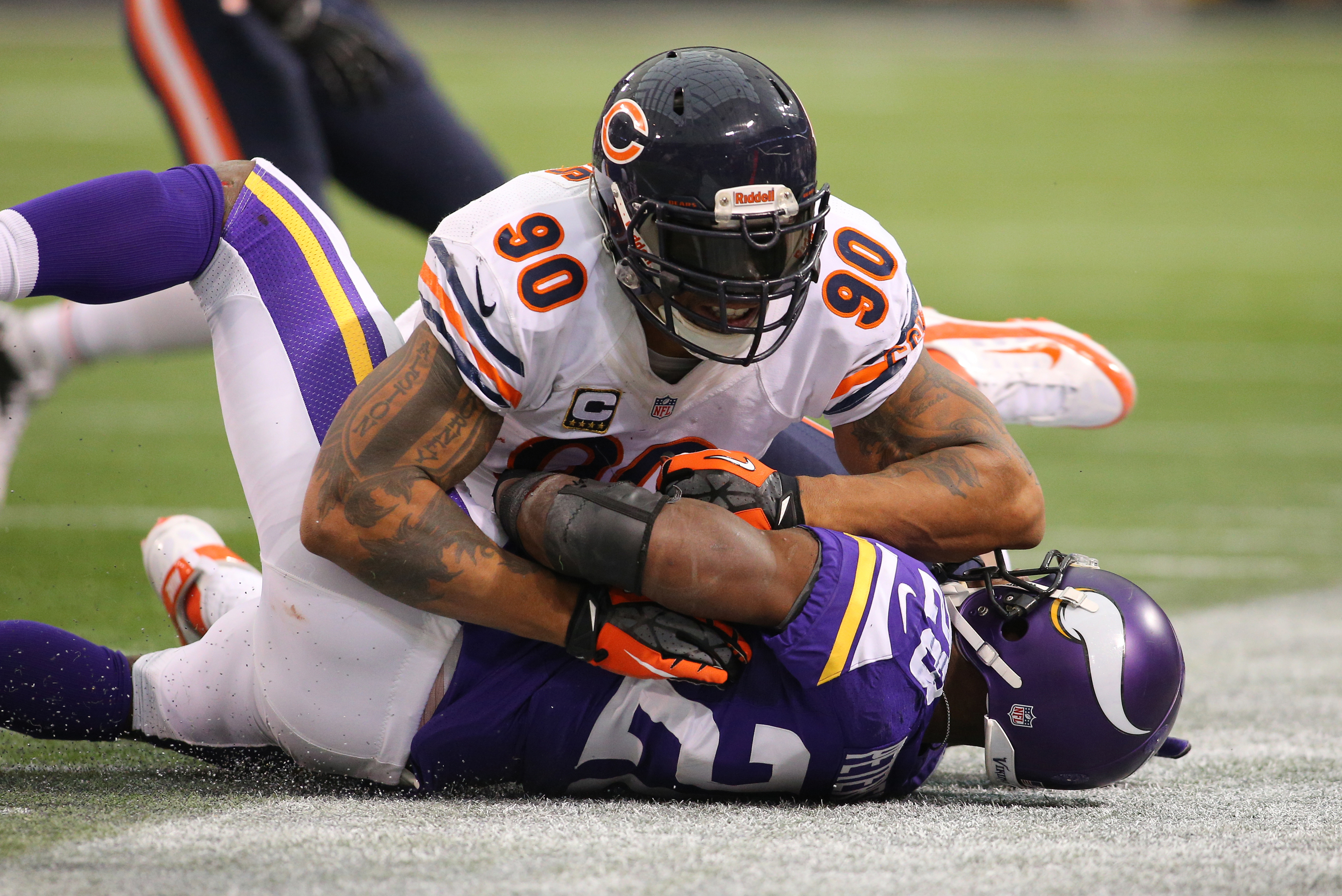 Minnesota Vikings running back Adrian Peterson runs for a gain during the  fourth quarter against the Chicago Bears at Soldier Field in Chicago on  December 28, 2009. The Bears won 36-30 in