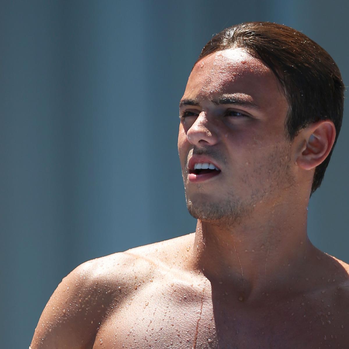 Olympic Diver Tom Daley Comes Out In Video Reveals He Is In Gay