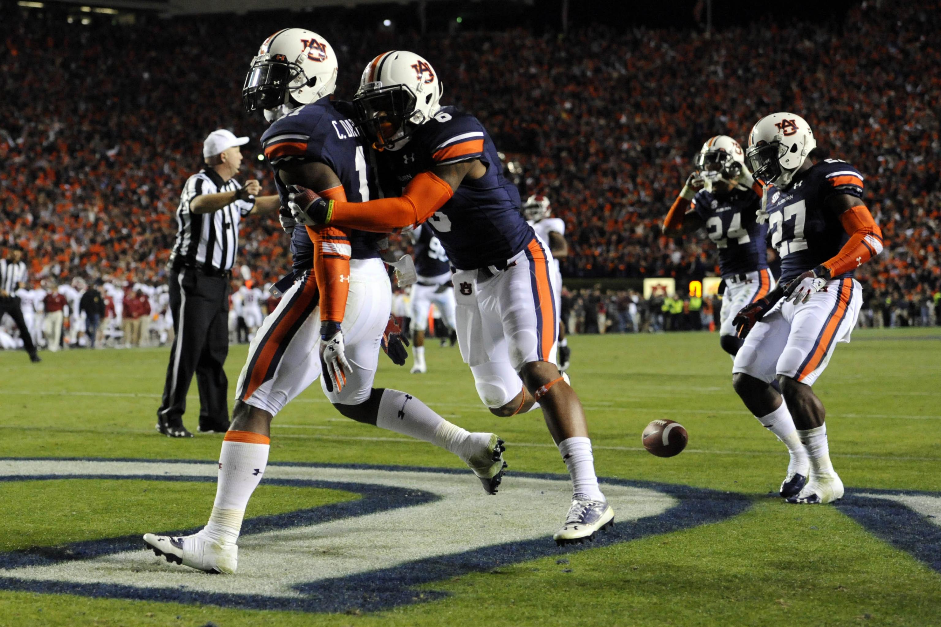 Auburn football: Nick Marshall, Chris Davis earn SEC weekly honors